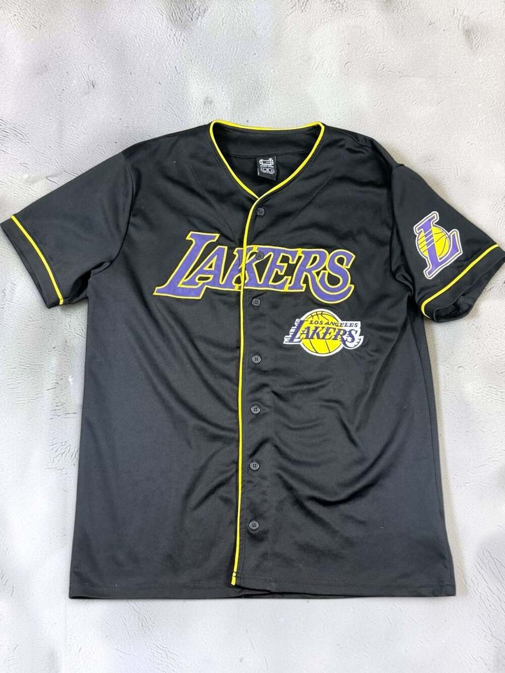 Men’s Ultra Game Los Angeles Lakers Baseball Jersey Size M Black